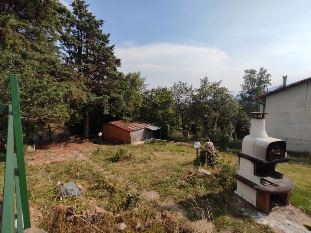 Appartamento Con Giardino Privato. Rubiana Exteriör bild