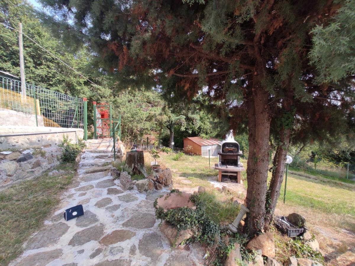 Appartamento Con Giardino Privato. Rubiana Exteriör bild